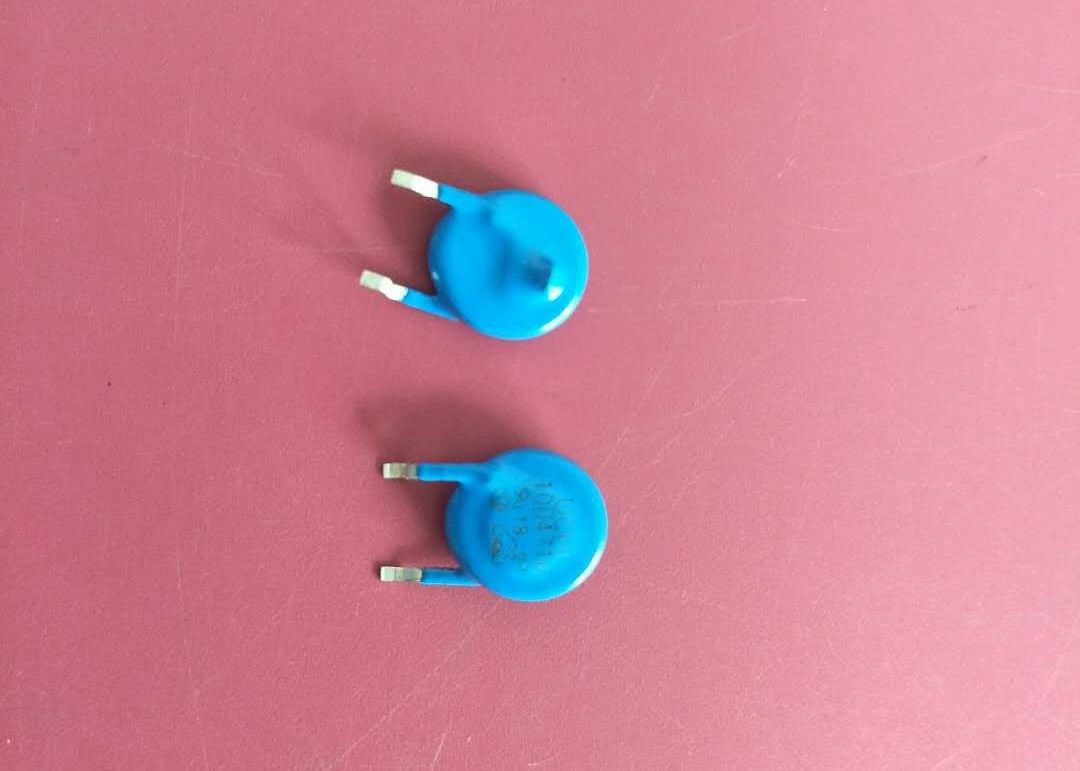 Through Hole Radial Leaded SMD Varistor 10D471K 470V 10 With SMT Terminals