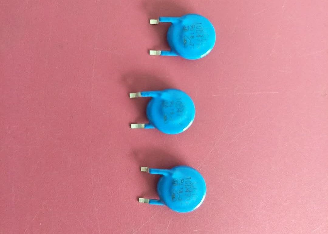 Through Hole Radial Leaded SMD Varistor 10D471K 470V 10 With SMT Terminals