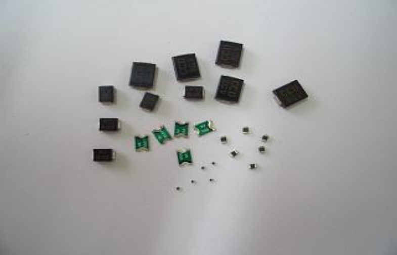 0603 Multilayer Varistor / SMD Varistor 1608 With ESD Protection